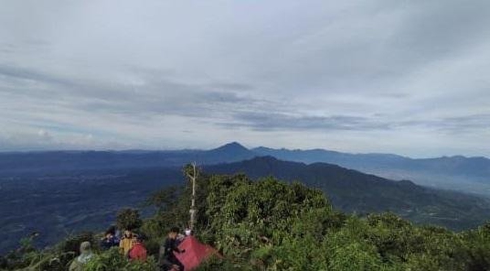 pendakian bersama dinding ari