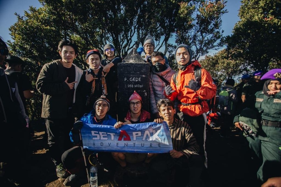 Open Trip Gunung Gede