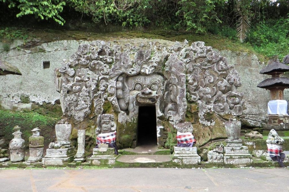 Cari temen trip di ubud
