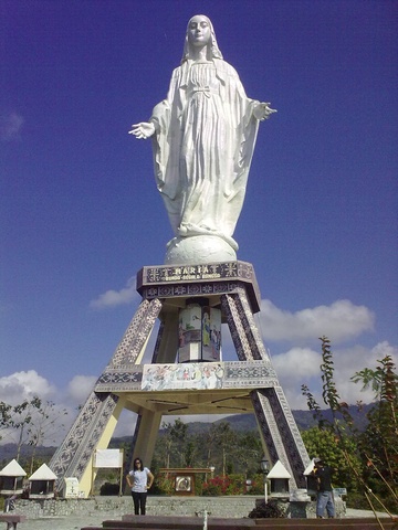 Patung Maria Bunda Segala Bangsa Nilo