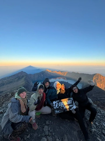 🔥 Panduan Taktis Rinjani 2 Hari 1 Malam via Sembalun: Khusus Fisik Prima & Info Estimasi Waktu