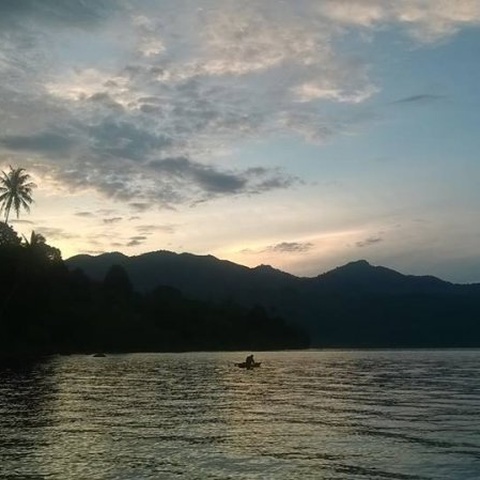 Foto Danau Ranau