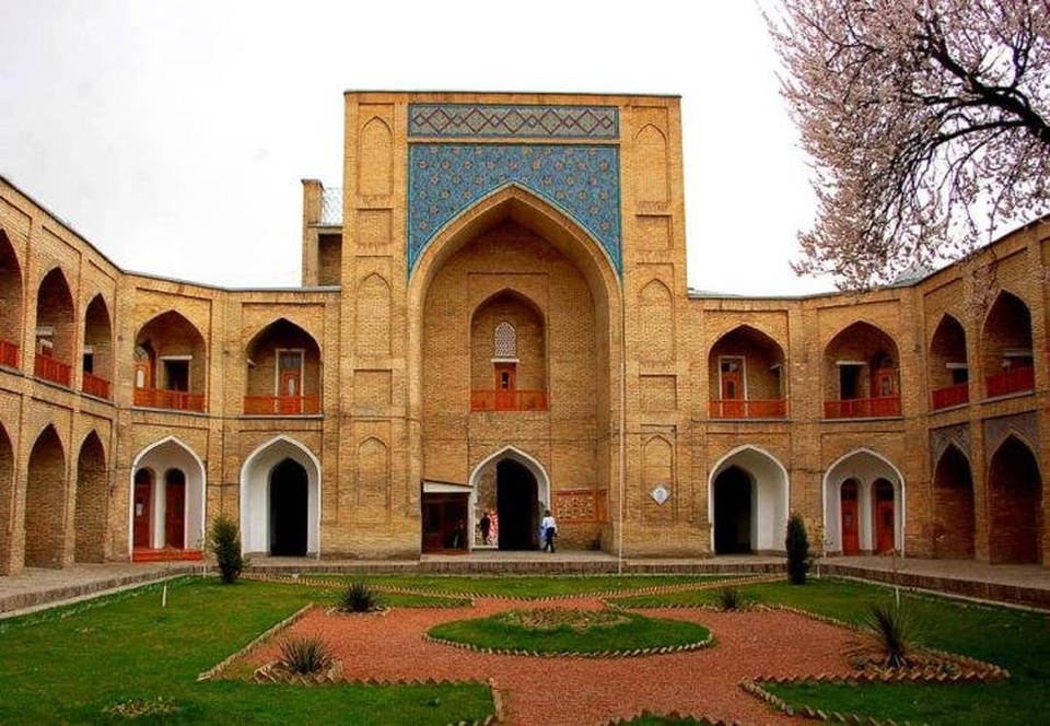 PAKET WISATA UZBEKISTAN