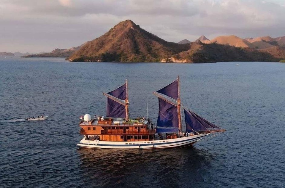 (3 ORANG LAGI) SHARECOST SAILING KOMODO 22-25 MEI 2021