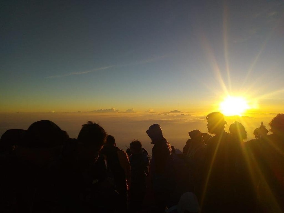 Open Trip Pendakian Gunung Cikuray
