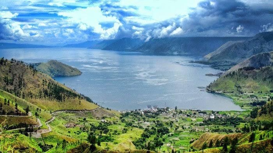 Cari temen sharing tour Danau Toba - Samosir