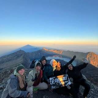 🔥 Panduan Taktis Rinjani 2 Hari 1 Malam via Sembalun: Khusus Fisik Prima & Info Estimasi Waktu