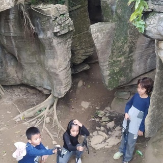 Trekking to Garunggang Cave dan curug Leuwi Asih