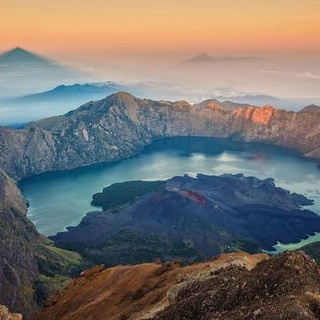 Paket Mendaki ke Gunung Rinjani 2026
