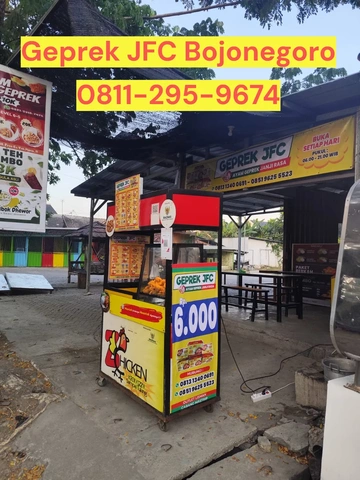 Kuliner Hits Bojonegoro Malam Hari: Berburu Ayam Geprek JFC Bojonegoro yang Renyah dan Ramah Kantong Backpacker!