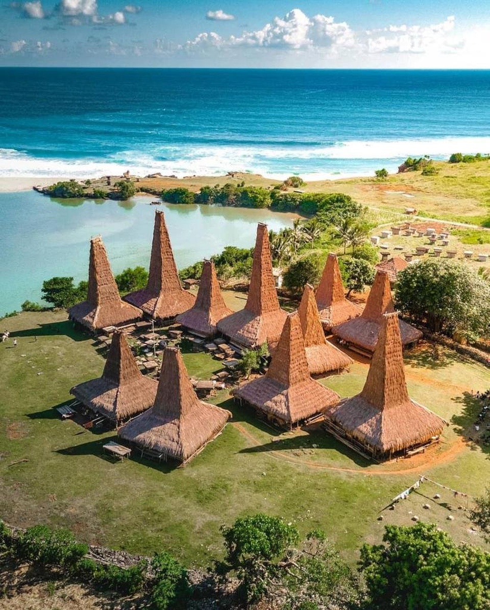 Paket Liburan Travel Tour SUMBA Wisata Open Trip 4D3N