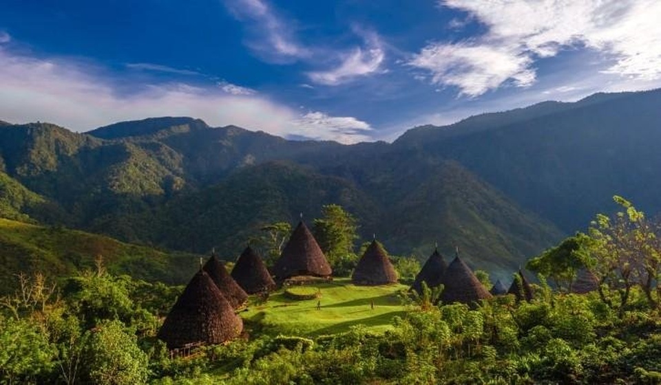 Paket Tour Waerebo 2D1N - 1 Night in Waerebo (2023)