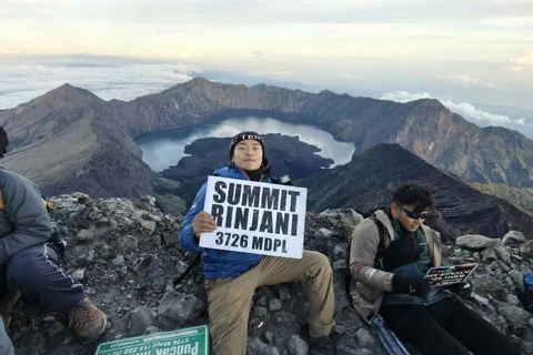 Open Trip Rinjani Trekking 3D2N – Summit + Danau Segara Anak + Hot Spring