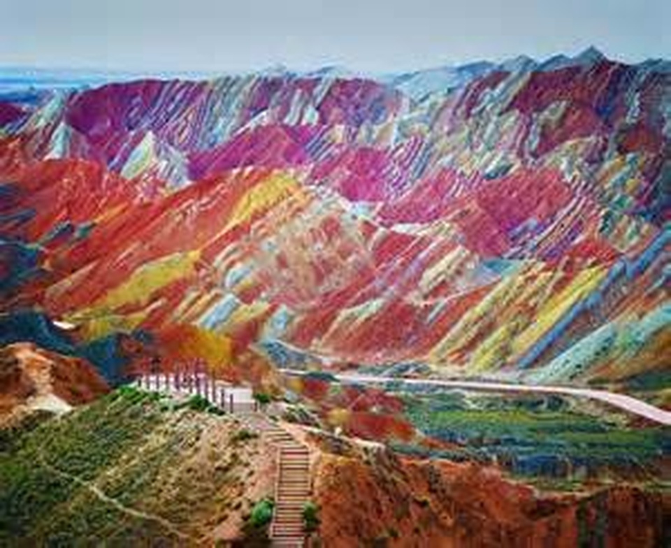 [ASK/ HELP] Info backpacker ke Gunung Pelangi Danxia Geopark dari Xi'an & Balon Udara Sieam Reap