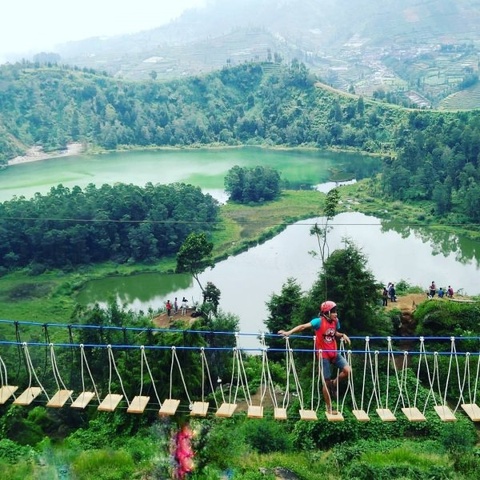 Foto Jembatan merah Putih Dieng