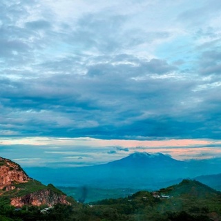 Stone Garden, Padalarang - Terumbu Karang di Atas Gunung
