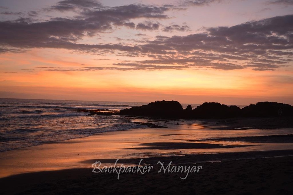 Sunset di Pantai Munggu Bali