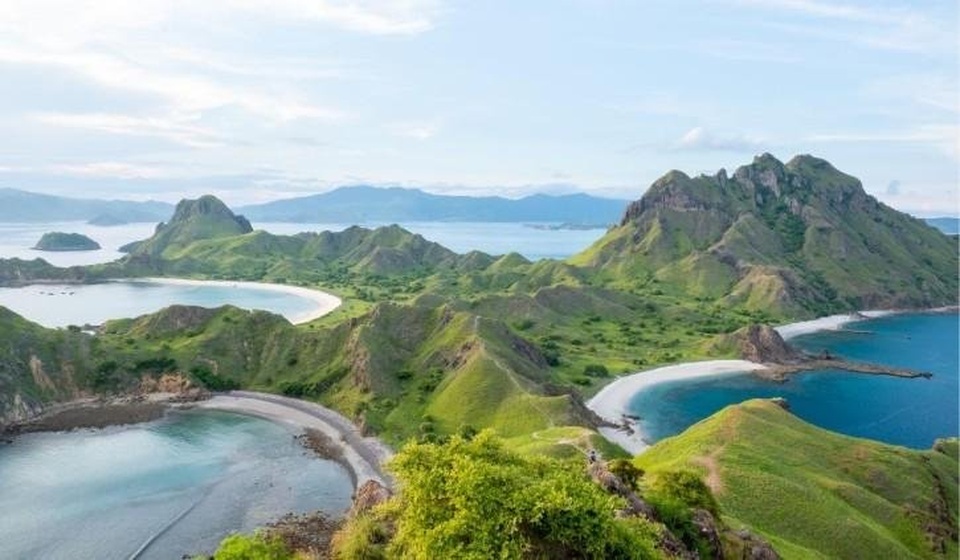 Paket Tour Komodo 4 Hari 3 Malam - 2 Malam Hotel (Direct) + 1 Malam Kapal (2023)