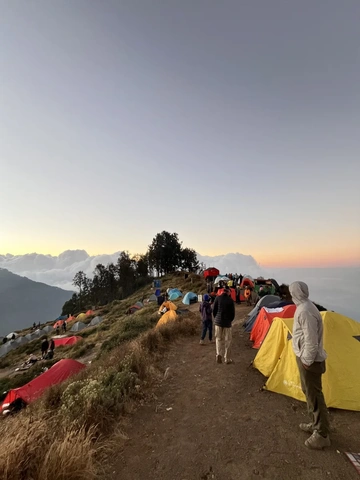 Lombok Rinjani Moment | Safe, Professional & Unforgettable Trekking Experience