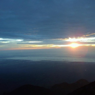 Sunrise from Merapi's peak (10/04/2013)
