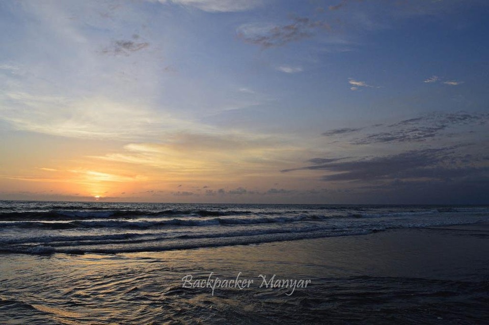 Pantai Kayu Putih, pantai yang tenang bagi pecinta Sunset