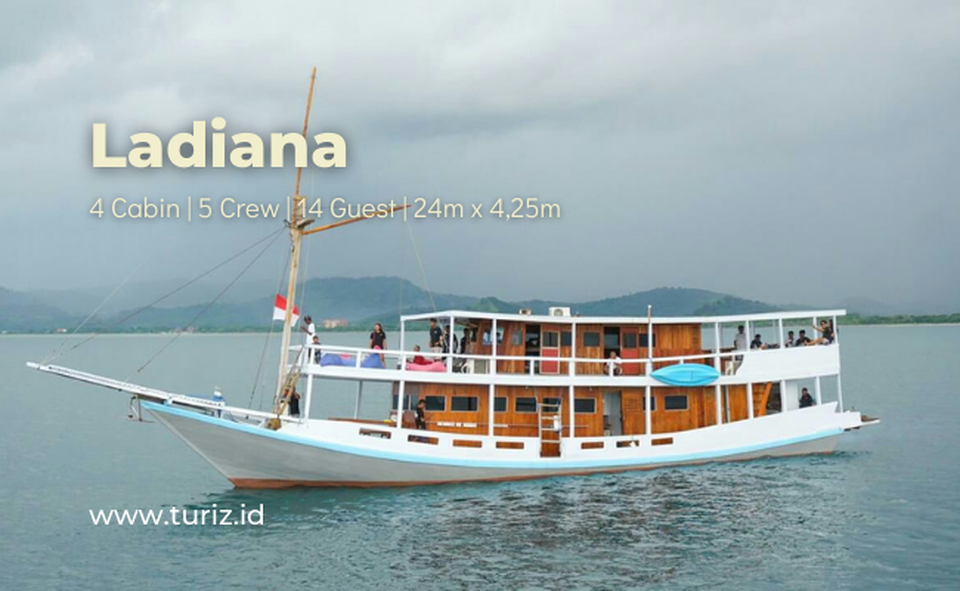 KM La Diana | Sewa Kapal Standar AC Labuan Bajo
