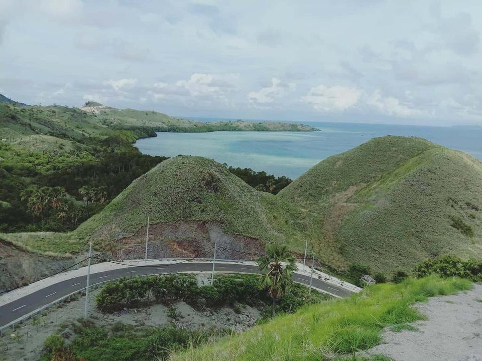 Bukit Silvia-Labuan bajo