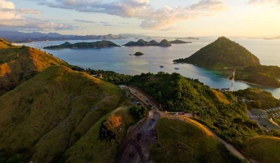 Paket Tour Komodo 3D2N - 2 Nights Hotel + 1 Fullday Island Hopping (2023)