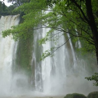 Air Terjun di Ujung Genteng