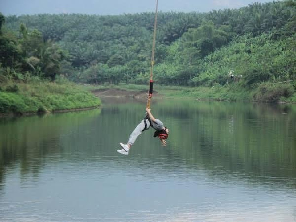 Teman jalan Bandung
