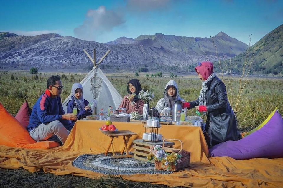 Paket Wisata Bromo Sunrise Breakfast Piknik
