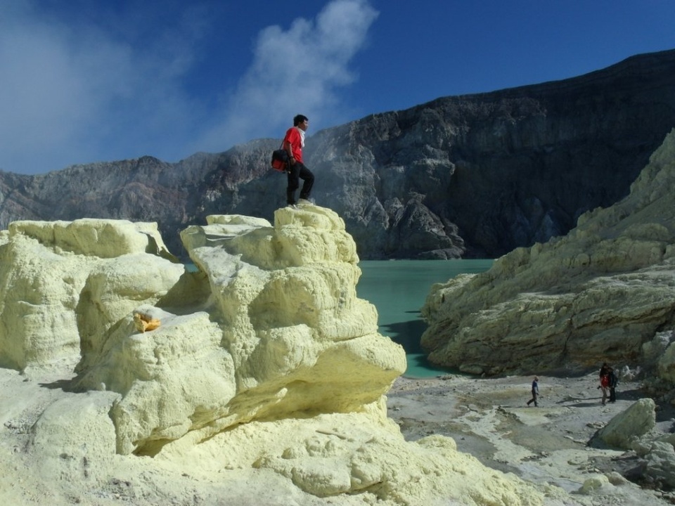 Stone Yellow
