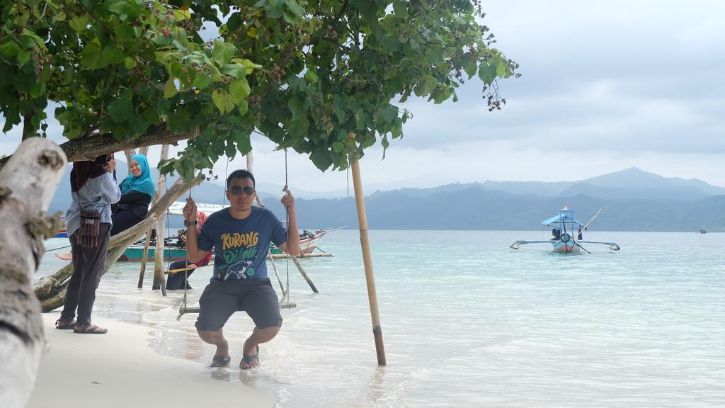  Paket  Wisata  Travel Tour Trip Explore Pulau PAHAWANG  3D2N 